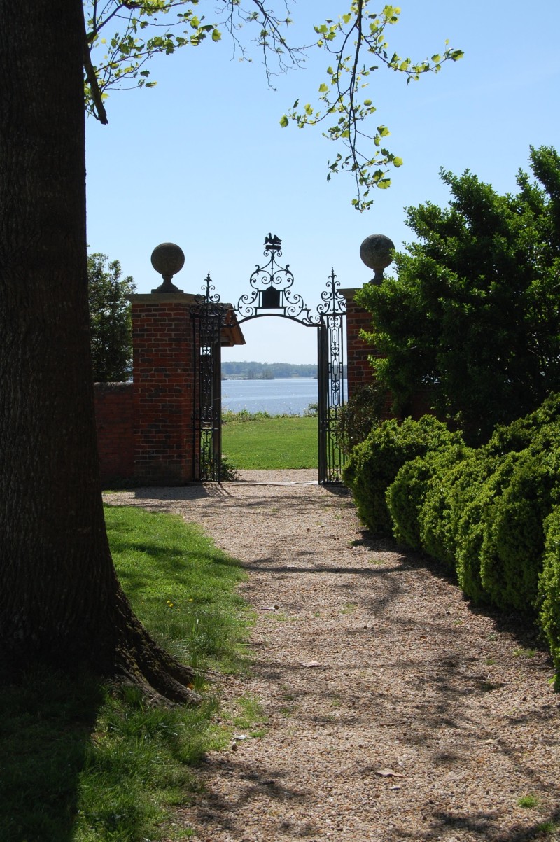 gate to river